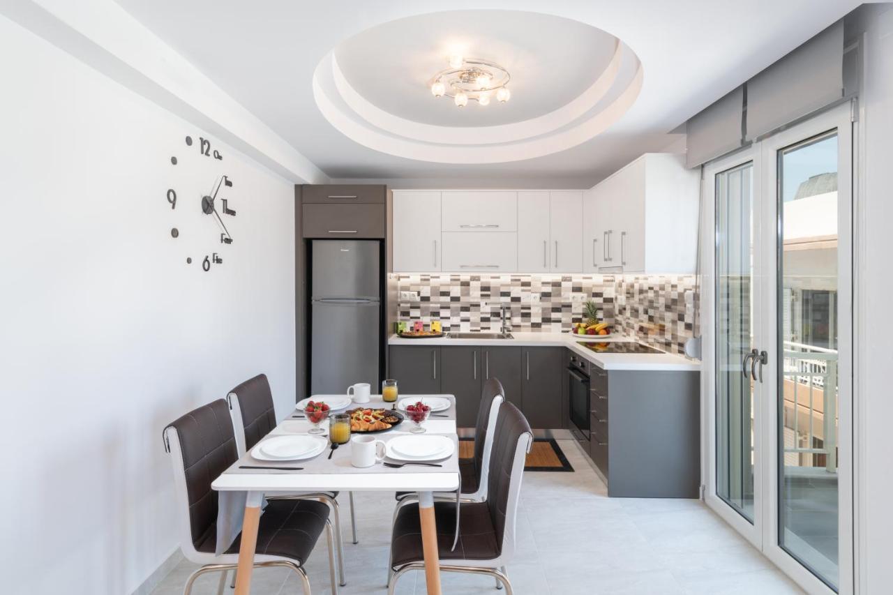 Elisavet Apartment Iraklion Buitenkant foto