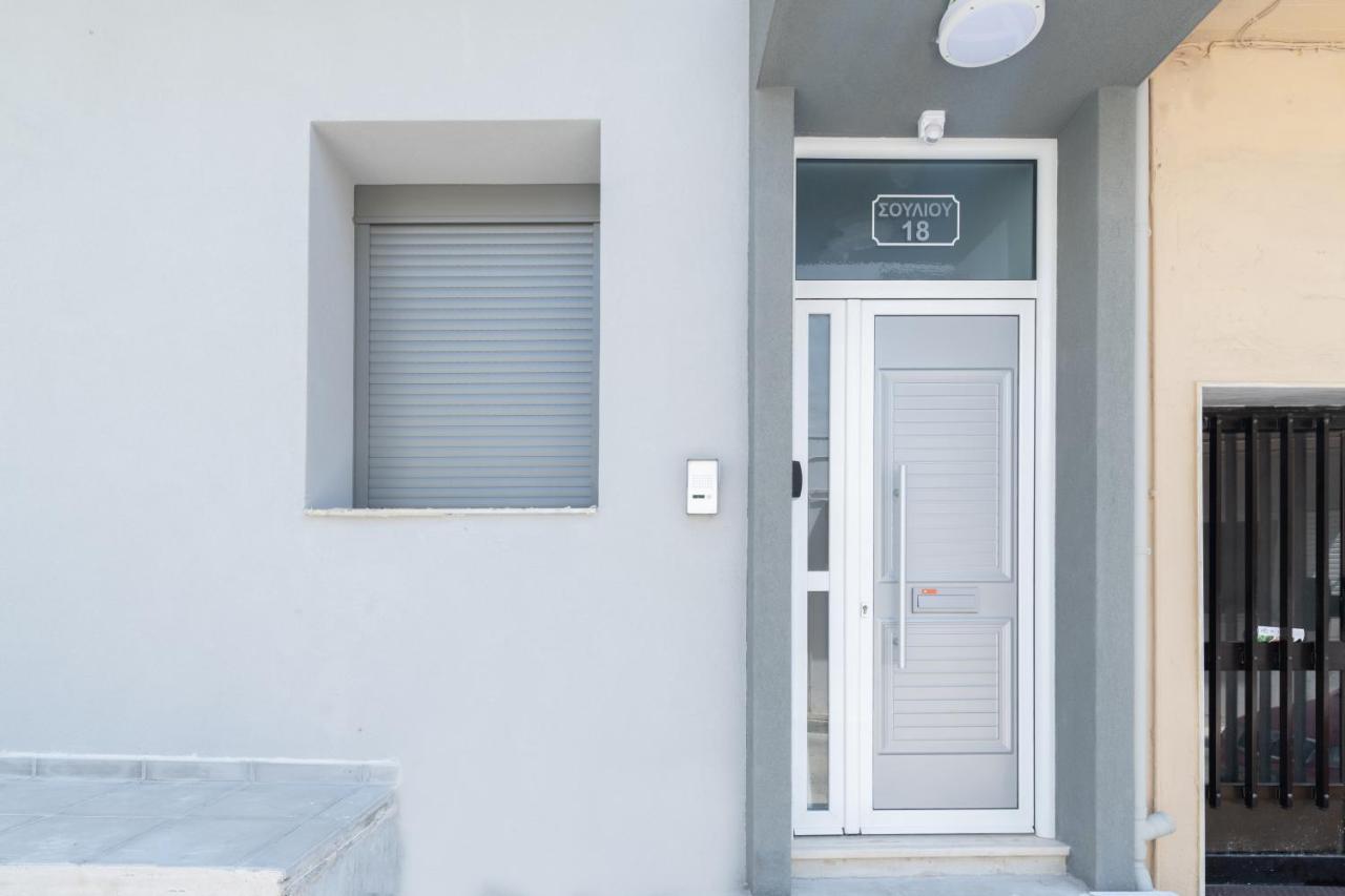 Elisavet Apartment Iraklion Buitenkant foto